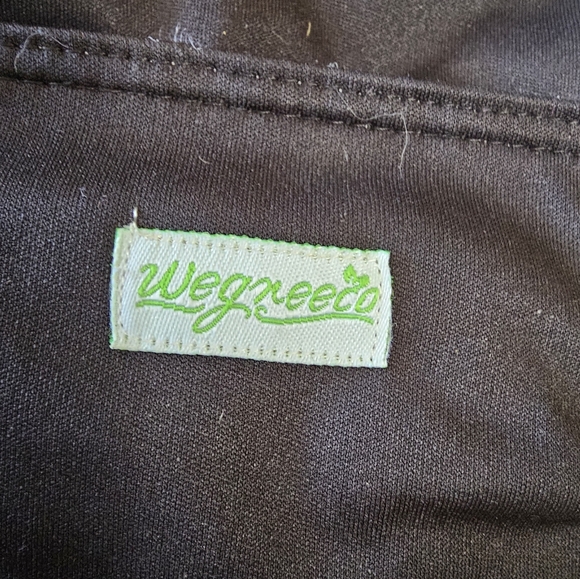 ( 4 diapers total) Incontinence Diapers for Dogs - Picture 15 of 16